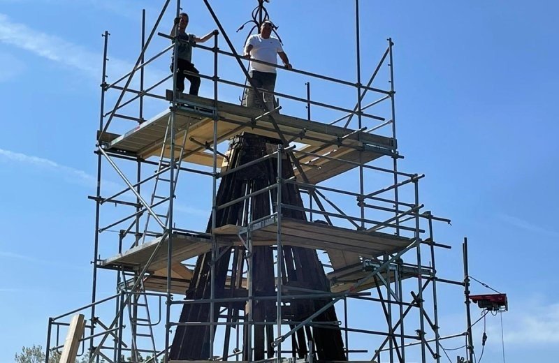 09ab2a9b fcdc 4152 88a6 2c91ccde47f1