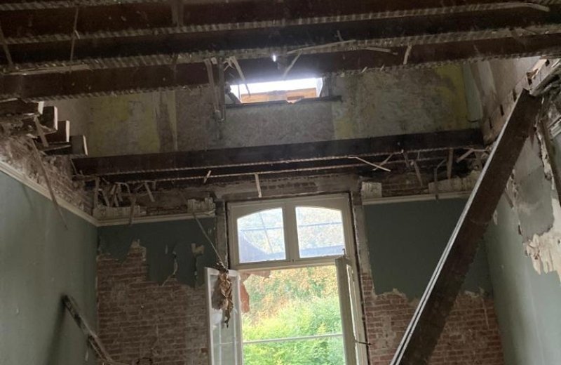 2c81fdf0 7386 4293 98cb 372d3160e656