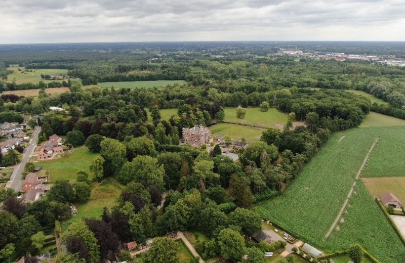 8d0cebea 6448 4f0f b000 e6fc83853157