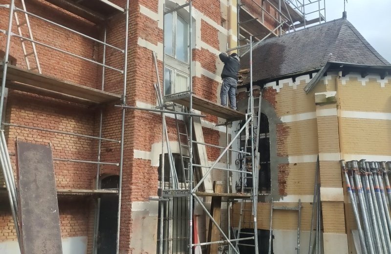 8d3aa832 f3da 444e 8f31 2d083eb2a889